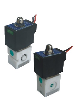 Z4CF系列二位二通直动膜片式塑料王(耐腐蚀)电磁阀