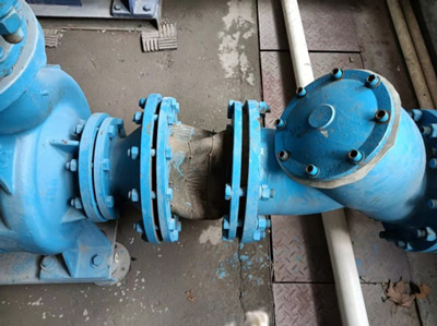 改造前水泵橡胶软节