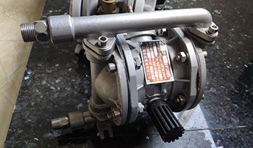 气动双隔膜泵图片