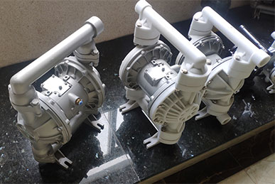 气动隔膜泵图片