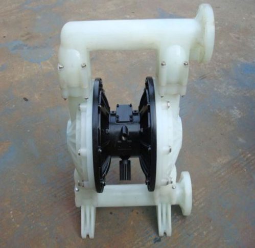 工程塑料隔膜泵图片