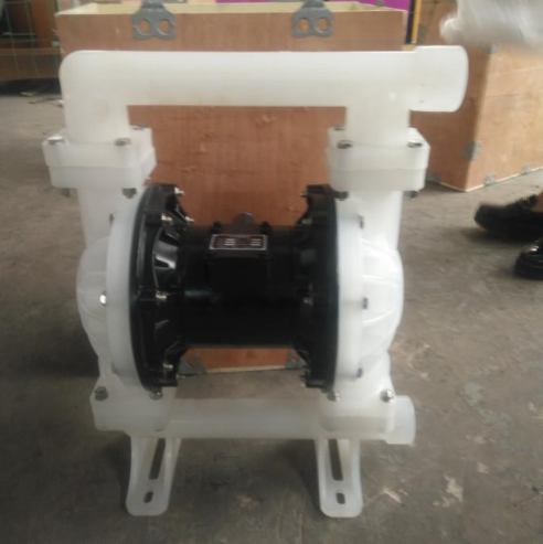 气动隔膜泵图片