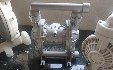 气动隔膜泵图片