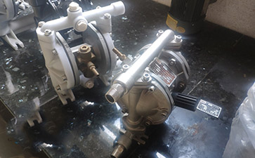 气动双隔膜泵图片