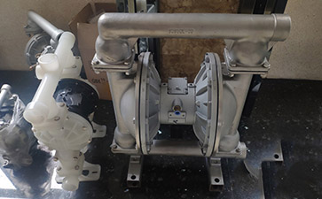 气动隔膜泵图片