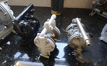 气动隔膜泵图片