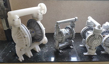 工程塑料气动隔膜泵图片