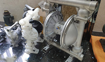 工程塑料气动隔膜泵图片