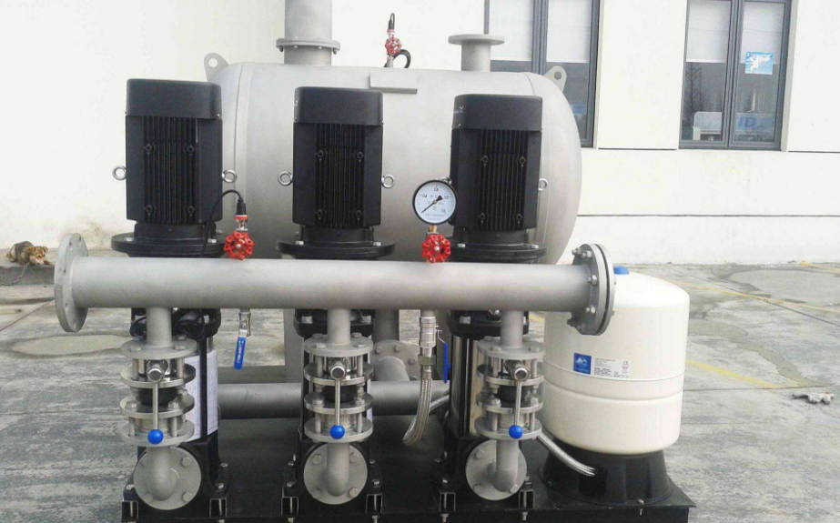 ��ѹ��ˮ�豸